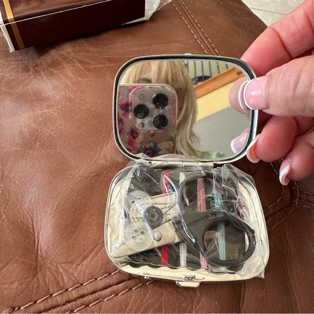 Sewing kit - Picture 5 of 8
